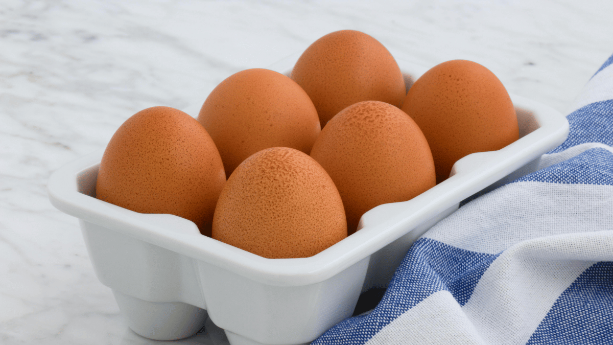 sunny-side-up-eggs-breakfast-plate